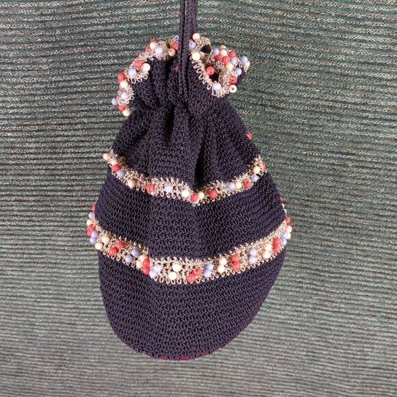 Vintage 40s or 50s Beaded, Crocheted  Handbag, With Authentic Era Accessories - Picture 6 of 15